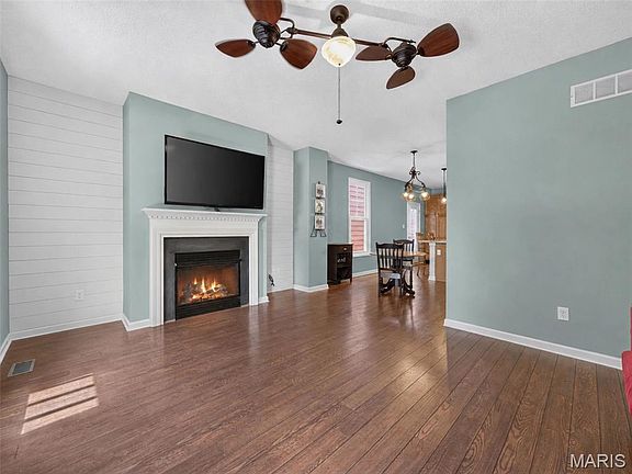 4th image of 3174 Canal St
