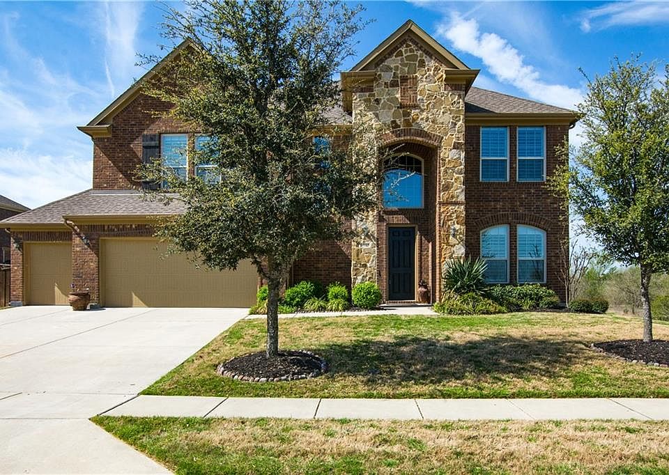 1st image of 3725 Heritage Park Dr