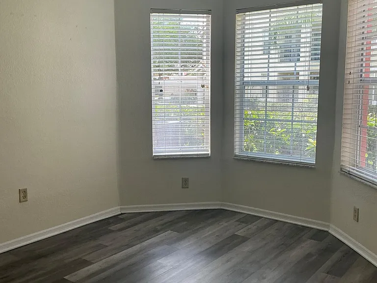168 SW Peacock Blvd #35-103 — Photo 6