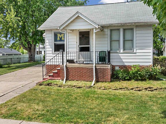 3rd image of 1469 Holland Ave