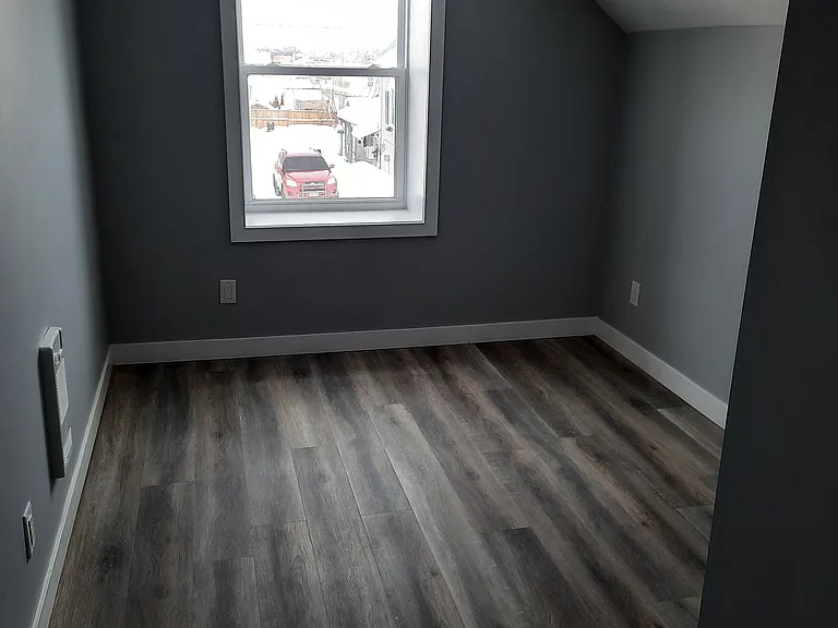 109 Albert St S #2 — Photo 7
