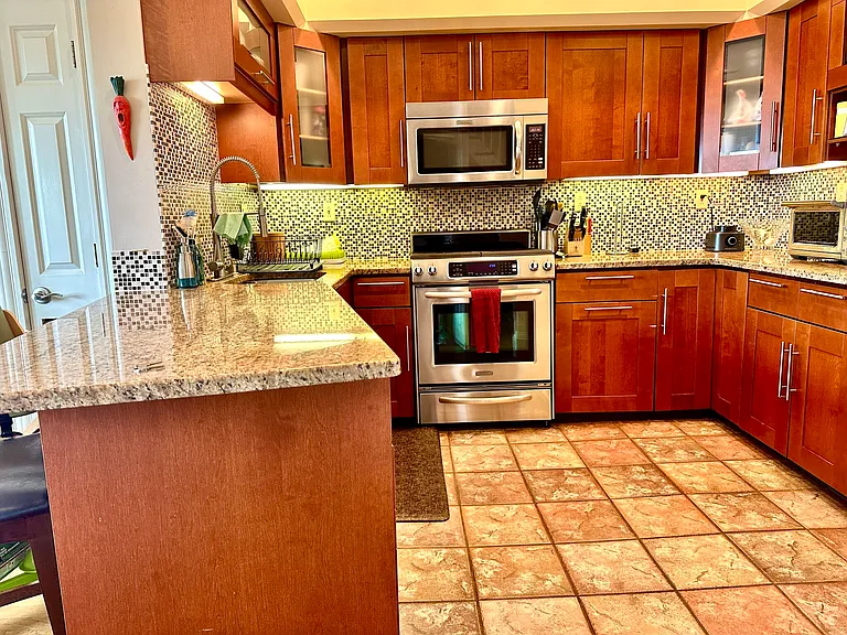 39 Old Harbor St #2 — Photo 38