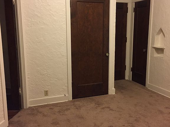 4th image of 116 S 6th St APT 7