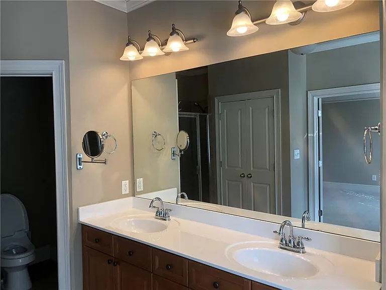 10240 Billings Pointe — Photo 52