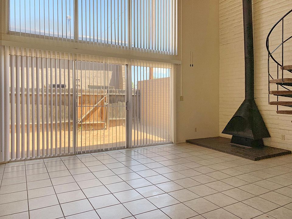 1st image of 519 Madeira Dr SE APT A