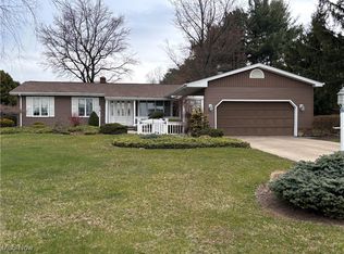 515 Eastwood Rd, Hinckley, OH 44233