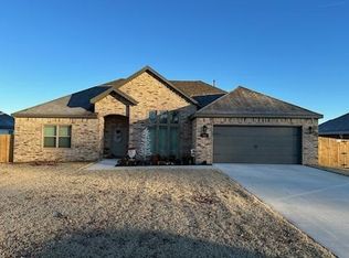 2601 N Penny St, Siloam Springs, AR 72761