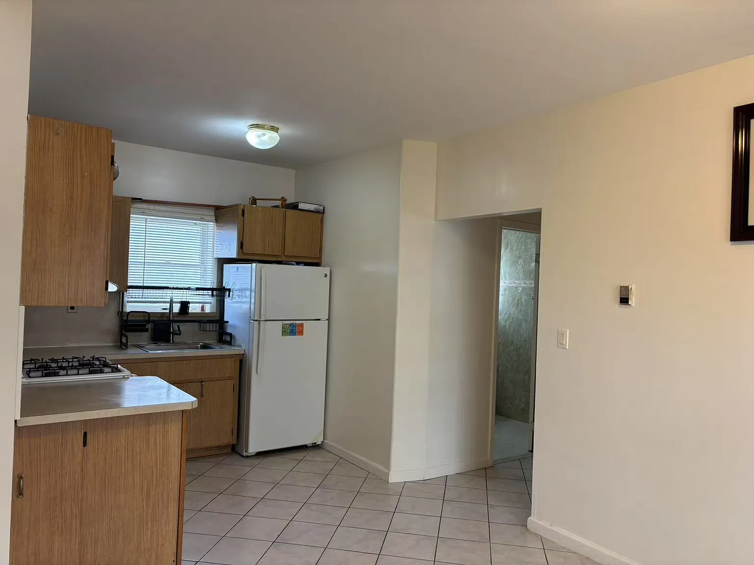 3 bed, 1000 sqft, $2,800 — Photo 4