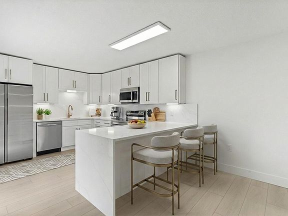 4th image of 2897 SW 22nd Circle #44b