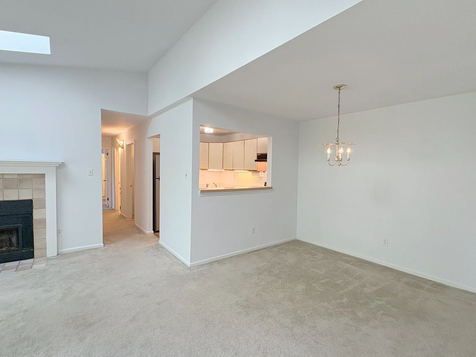 2 bed, 1104 sqft, $1,995 — Photo 3
