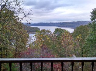 1116 Mundell Rd, Eureka Springs, AR 72631