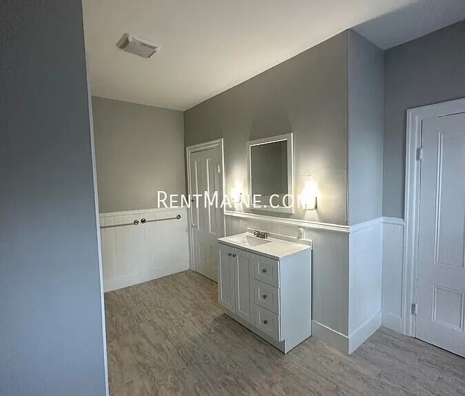 17 Elm St #4 — Photo 8