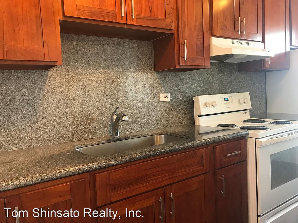 2nd image of 640 Sheridan St APT 206