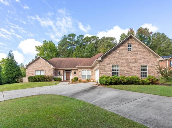 100 Shamrock Rd, Anniston, AL 36207
