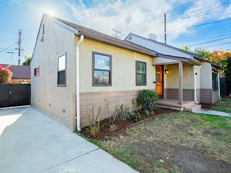 8960 Helms Pl — Photo 17
