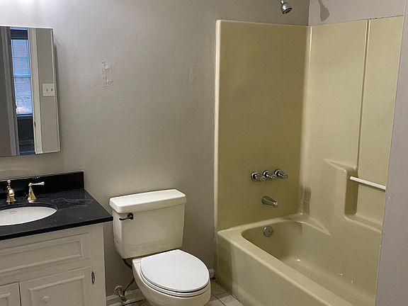 3rd image of 355 Farm Place Ct NE #355