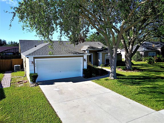 3rd image of 254 Gentle Breeze Dr