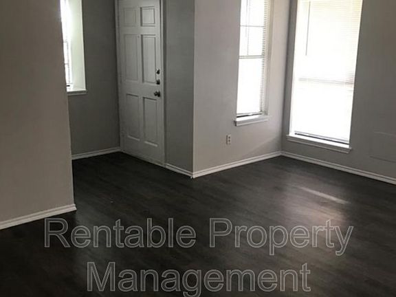 3rd image of 15311 Appleridge Dr