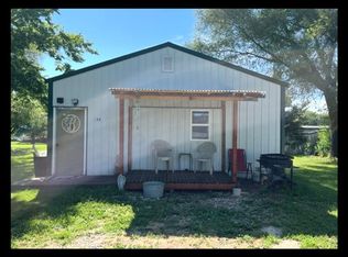 406 S Allen St, Macon, MO 63552