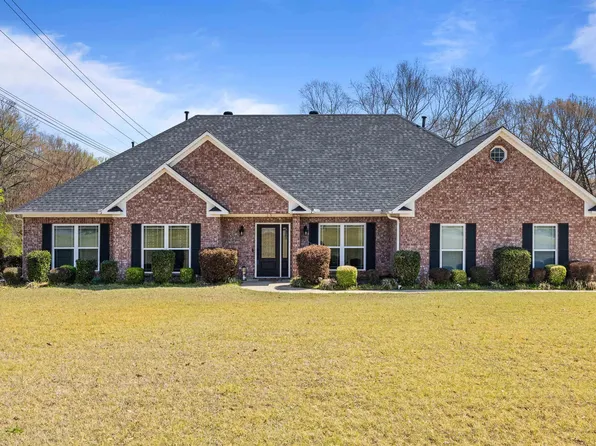 15 Castle Heights Dr, Cabot, AR 72023