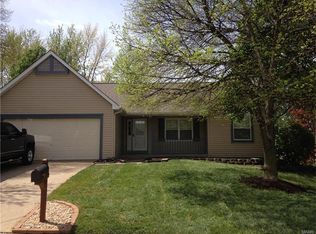 973 Whispering Ridge Ln, Saint Peters, MO 63376