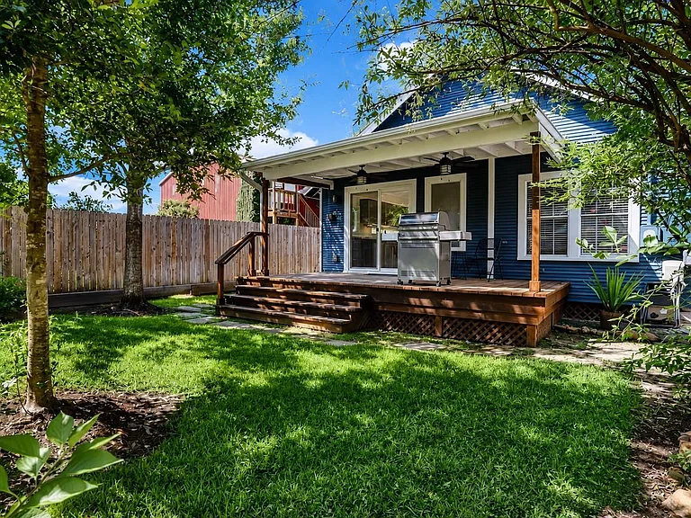 206 Aurora St — Photo 5