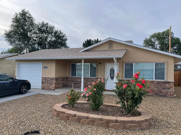 2108 E 11th St, Farmington, NM 87401