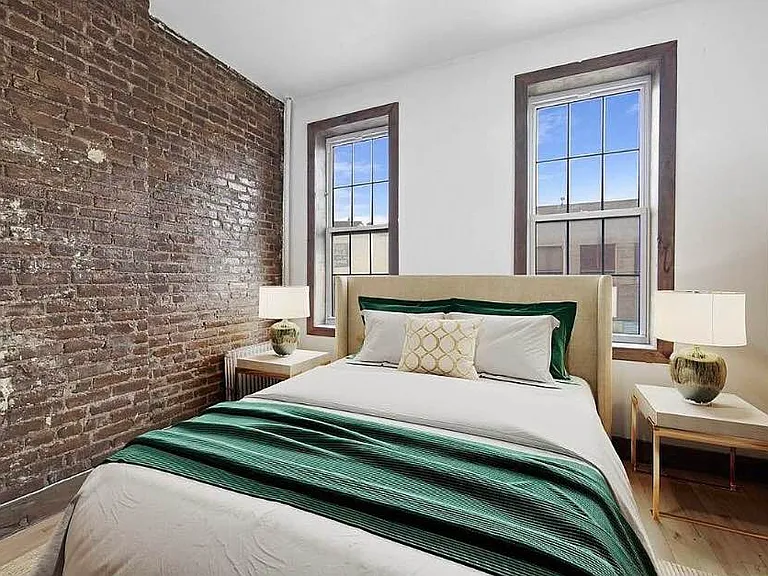 886 Flushing Ave #2R — Photo 2