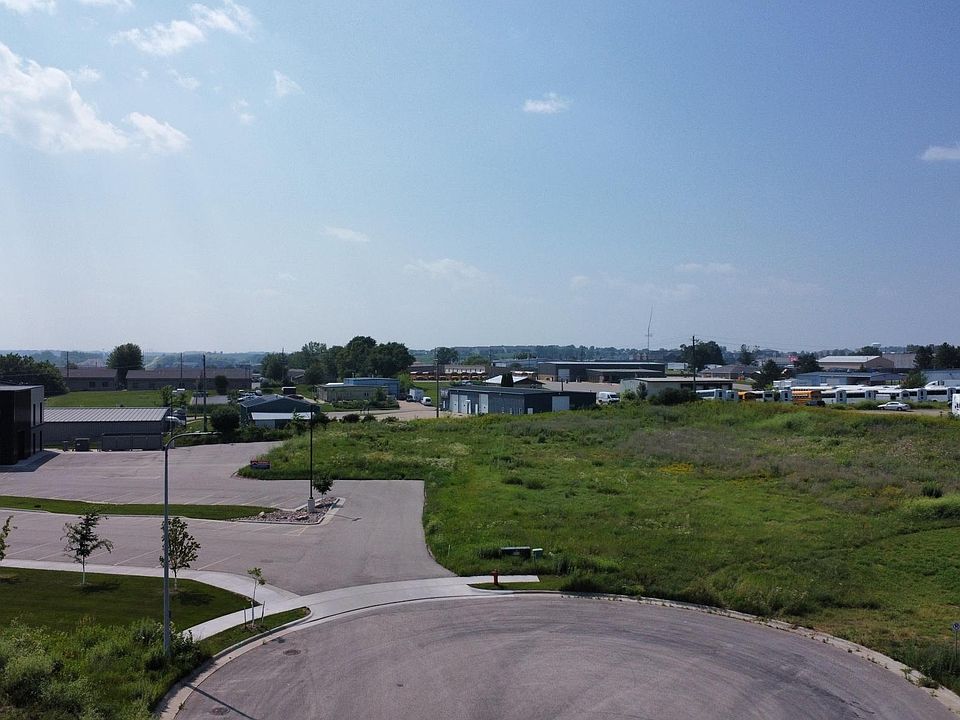 1st image of 3046 Jeremiah Ln NW