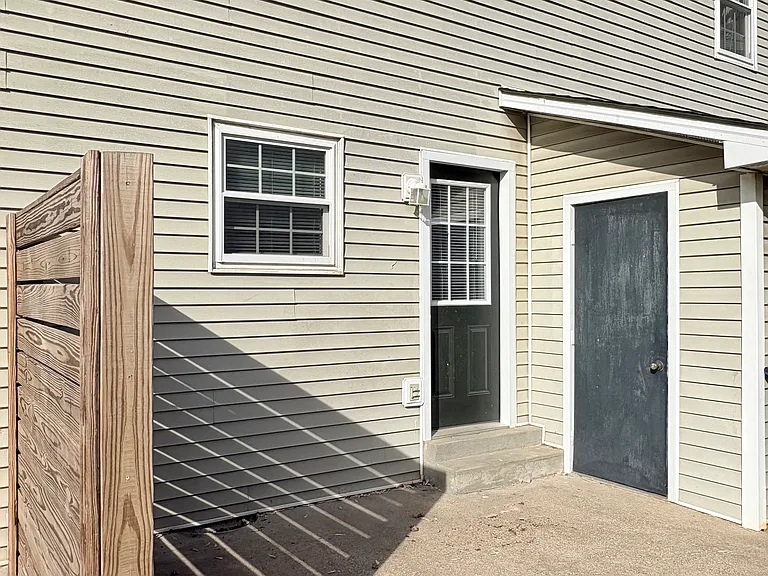 2509 Jersey Ct #B — Photo 14