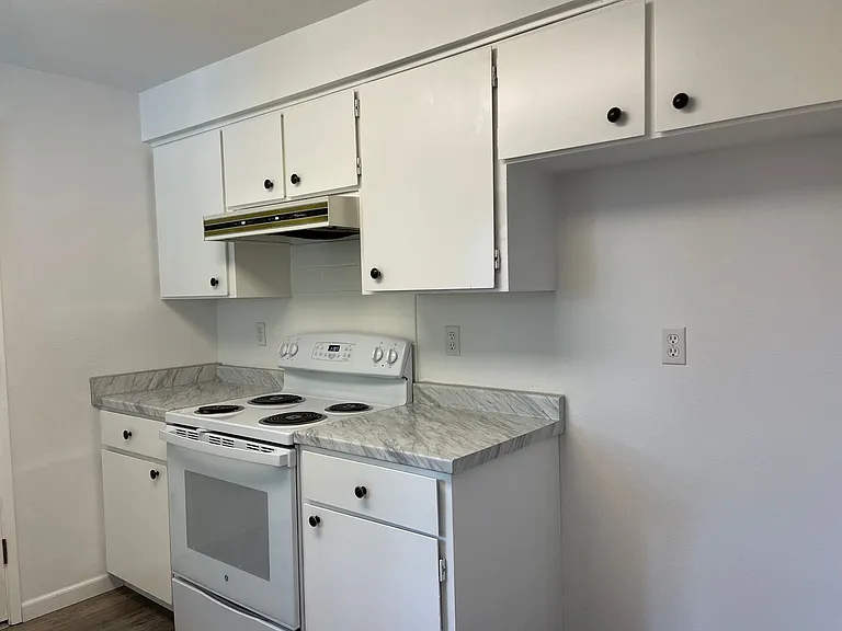 581 N Wexford Cir — Photo 9