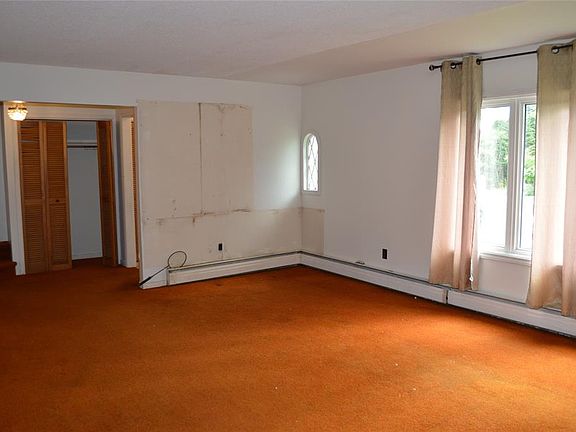 5th image of 380 Thorburn Road