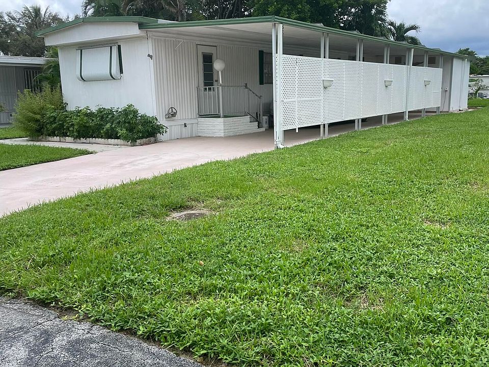 1st image of 452 NW 51st St