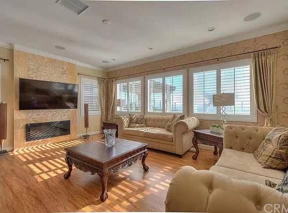 3rd image of 2674 E Ojai Dr