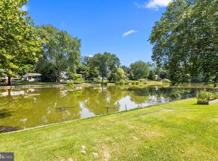 2330 Lakeview Dr, Yardley, PA 19067