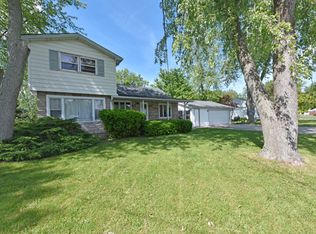10664 W Eastwood Rd, Beach Park, IL