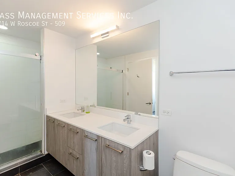 Centrum Lakeview — Photo 44
