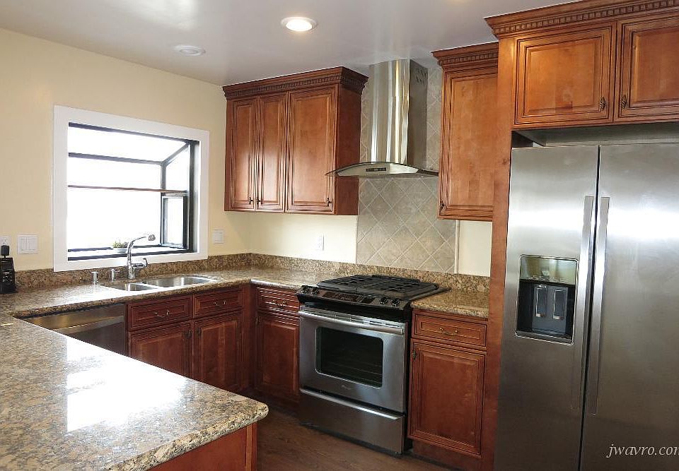 1st image of 2336 Gough St #A