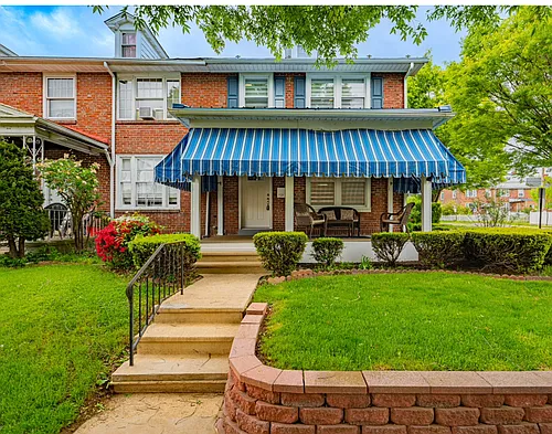 401 Pine St Photo 1