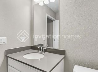 667 Cherry Ridge Dr, Orange Park, FL 32065