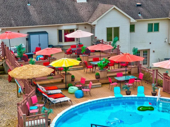 4314 Old Stage Rd, Brooklyn, WI 53521