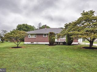 172 Trail Rd, Hershey, PA 17033