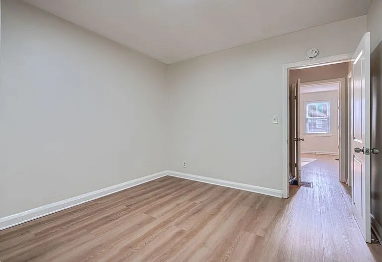 2976 Cornwall Rd #1 — Photo 9
