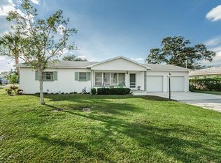 10603 Lake Vista Dr, Seminole, FL 33772