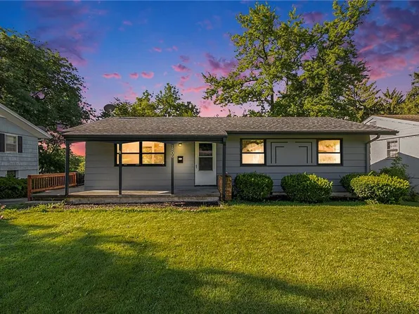 1806 Lovers Lane Hts, Saint Joseph, MO 64505