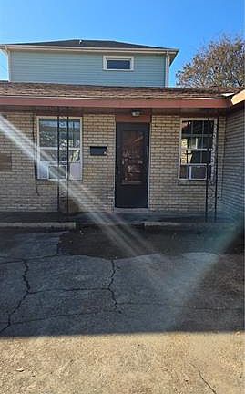 2nd image of 600 Bellecastle St #3