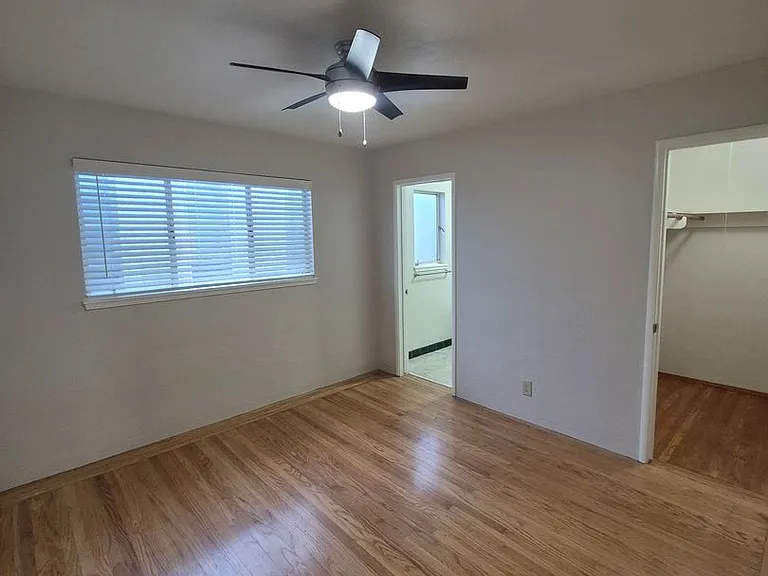 2508 L Street Classic Midtown Living — Photo 15