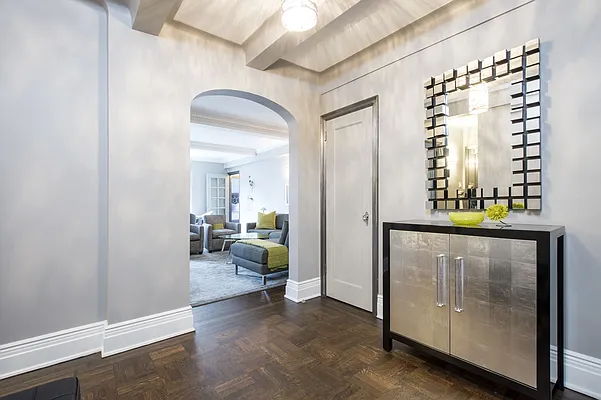 Sold by Stribling | media 5