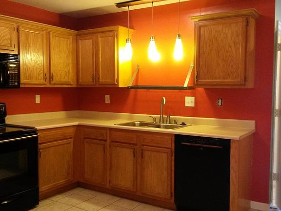 4th image of 1113 Oatlands Park