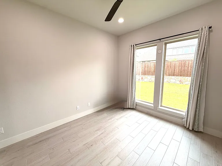 3810 Rutledge Dr — Photo 13